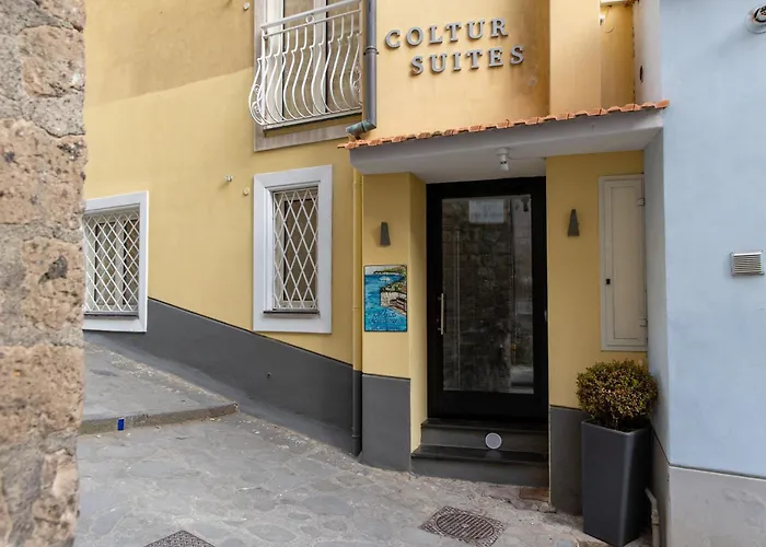 Coltur Suites